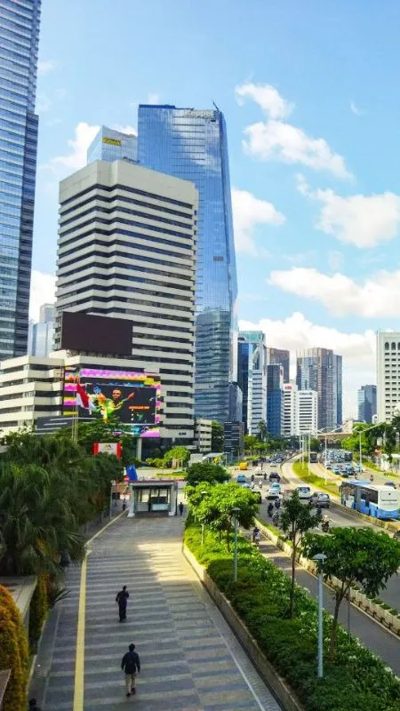 Building gains into housing stocks and how to trade the sector